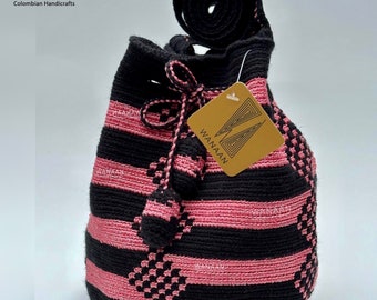 Moyenne fil de soie Wayuu mochila / Sac / Cabas noir et rose / Fait main / Crochet / Bandoulière / Bohème / Colombie / Hilo de seda