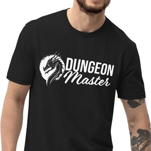 Dungeon Master Tee, Drache Shirt, DM Geschenk, Dungeons and Dragons Tee, Nerd Geschenk, TTRPG Spieler