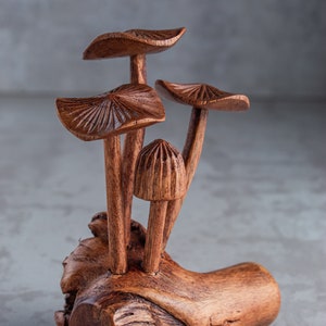 Handmade Wooden Mushroom Sculpture: Unique Jempinis Wood Carving, 5" bild 6