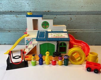 Vintage Fisher Price juega a la familia Clubhouse Barrio Sésamo 1976