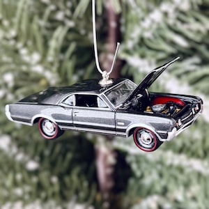 1967 Oldsmobile 442 Christmas Tree Ornament (Opening Hood)
