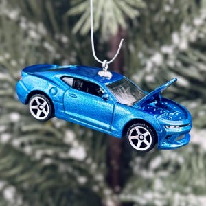 Chevrolet Camaro Christmas Tree Ornament (Opening Hood)