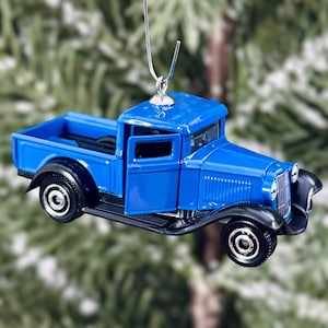 1932 Ford Pickup Christmas Tree Ornament (Opening Doors)