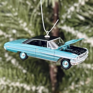 Décoration de sapin de Noël Ford Galaxie 1964 (capot qui s&#39;ouvre)