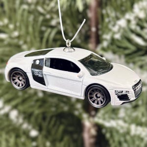 Adorno para árbol de Navidad con forma de Audi R8