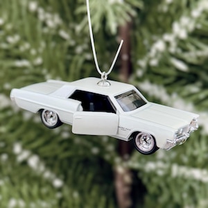 1964 Pontiac Gran Prix Christmas Tree Ornament (Opening Doors)