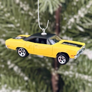 1970 Plymouth Roadrunner Christmas Tree Ornament