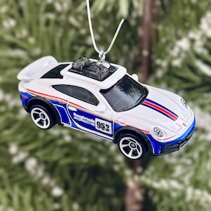 Porsche 911 Dakar Rallye Christmas Tree Ornament