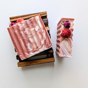 Red Swirl Tallow-tvål: Geranium-, frankincense- och patchoulitvål