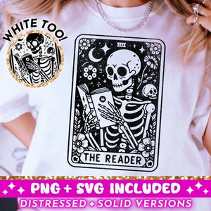 Der Leser Tarot Karte SVG PNG, Skelett lesen Sublimationsdesign, Booktrovert Witchy Buchliebhaber Schädel Bibliothekarin PNG SVG Schnittdatei, Download