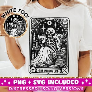 La carta del tarot introvertido SVG PNG, diseño de sublimación de esqueleto antisocial, camiseta divertida del cráneo introvertido brujo png SVG archivo de corte, descargar