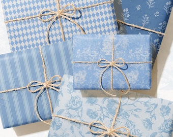 Blaue Geschenkpapierrollen | Elegante Blumen Toile Streifen Karo Designs | Klassisch Zeitlos Ästhetische Geschenkpapier Kollektion