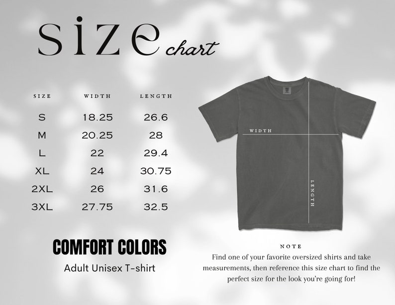 以下が含まれることがあります： 大人用ユニセックスTシャツのサイズチャート。チャートは、S、M、L、XL、2XL、3XLのサイズについて、幅と長さをインチで示しています。チャートには、「お気に入りのオーバーサイズシャツを1枚見つけて、採寸し、このサイズチャートを参照して、お探しのルックにぴったりのサイズを見つけてください！」というメモも含まれています。
