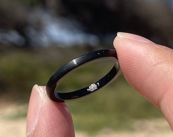 Dünner Wolfram Ring Schwarz - 3 mm Comfort Fit, Stapelbar, Unisex, Langlebig, Wasserdicht, Minimalistischer Schmuck, Geschenk für Sie, Kaho'olawe Collection
