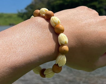 Pikake Bracelet with Sandalwood, Flower Bead Bracelet, Graduation Gift, Pikake Collection,  in Hawaii, Pikake Flower Beads