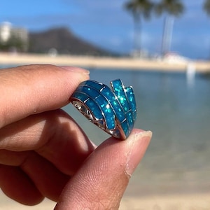 Blue Women's Ring, Sparkly Ocean Blue Ring, Curved Ring, Tarnish Resistant Ring, Island Inspired, Gift for Her, Statement Ring