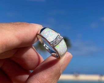 Weißer Opal Ring mit Cubic Zirkonia Inlay / weißes Feuer, 925 Sterling Silber, Vintage Opal Ring