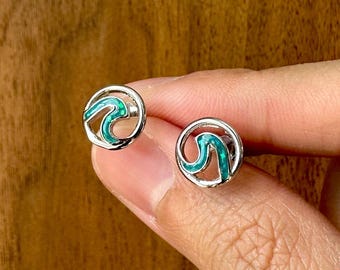 Wave Earring with Resin Inlay, 925 Sterling Silver, Handmade Silver Earrings, Hawaiian Jewelry, Wave Studs, 10mm Earrings