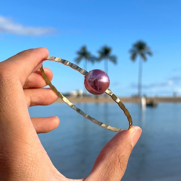 Purple Pearl Thin Gold Bangle, Hammered Hamilton Gold Wire- Purple Shell Pearl Bangle, Minimalist Stackable Bangle
