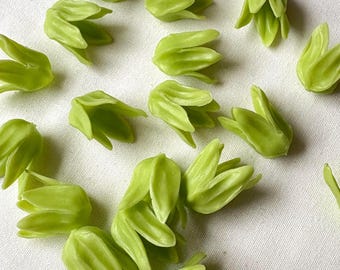 Crown Flower Petals, Green Clay Flowers, Clay Flowers for Lei Making, DIY Flowers, Handmade Clay Beads, Car Lei