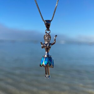 925 Sterling Silver Hula Dancer Hawaiian Beach Bead Charm – Fits European Charm Bracelets, Queenberry