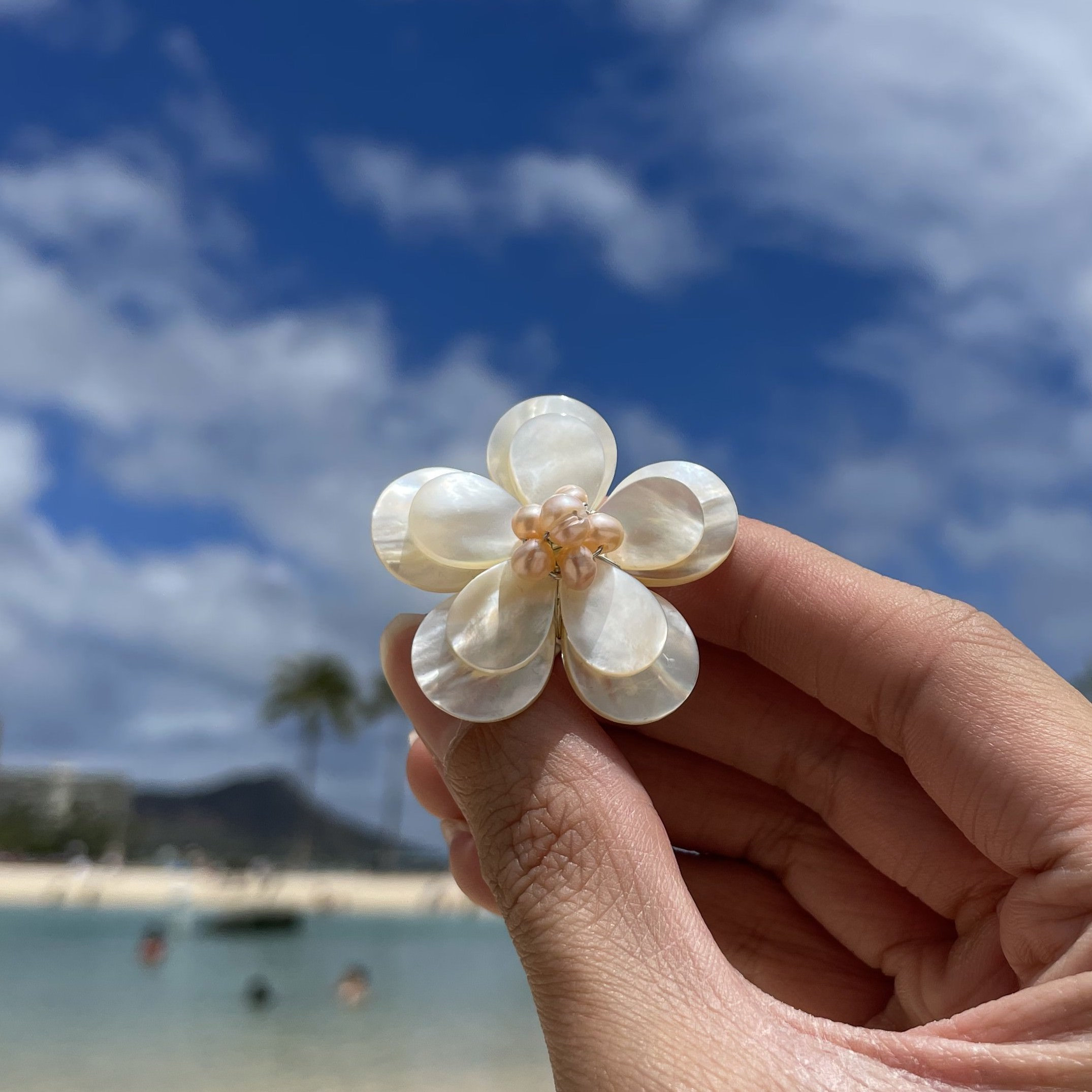 White Shell Ring, Mother of Pearl Ring, Natural Shell Flower Statement ...