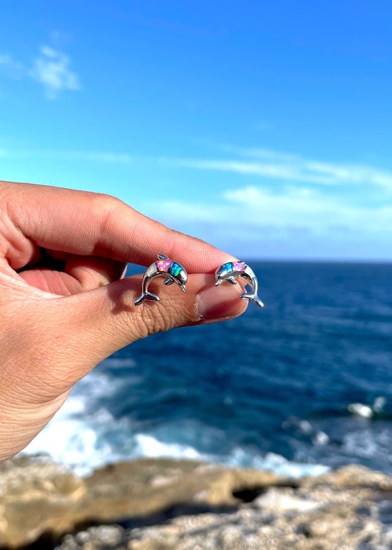 Orecchini a forma di delfino in argento con strass blu – Gioielli ispirati all'oceano, regalo nautico per lei - Italia
