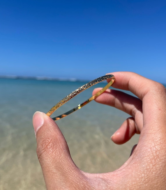 Hamilton Gold Scroll Bangle-  Stackable, 7 Days Bangle, 7 Days Bracelet, Gift for Her, Hawaiian Jewelry, 3 mm Adult Size 7" to 9"