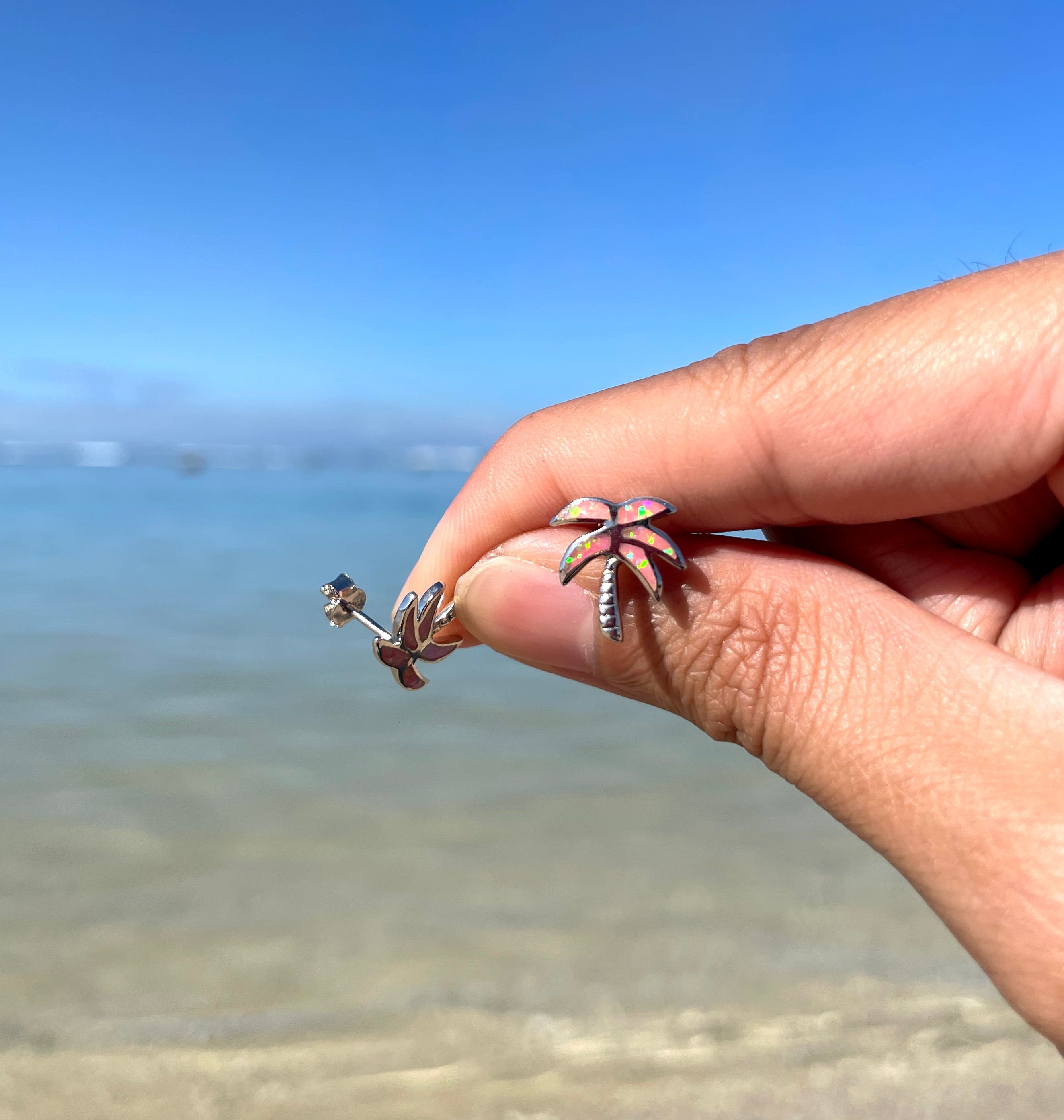 ピンクファイヤーオパールココナッツツリーイヤリング - 925