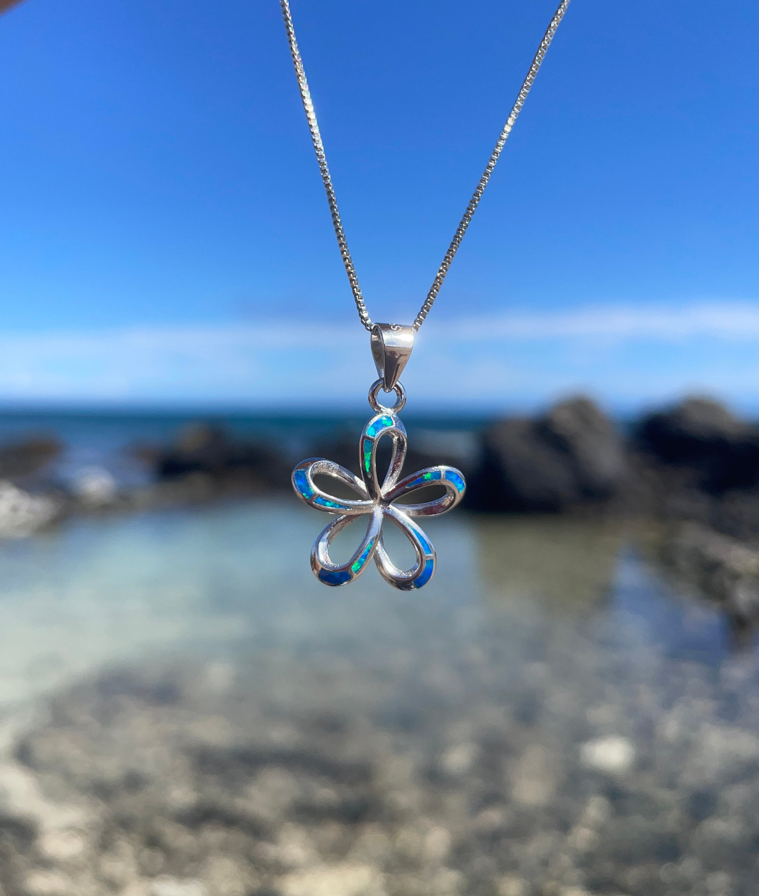 オパール フラワー ネックレス - 18 mm、925 スターリング シルバー