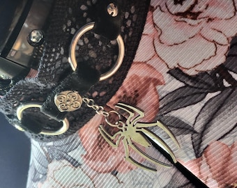 Collana girocollo gotica larga con ciondolo a forma di ragno