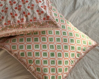Capa de almofada decorativa em algodão com estampa floral boho feita à mão na Índia, 60x60 cm (24"x24")