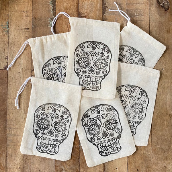 Hand Stamped Sugar Skull Skeleton Cotton Muslin Trinket Pouch, Gift Bag, Dia de los Muertos, Set of 6, 4"x6"