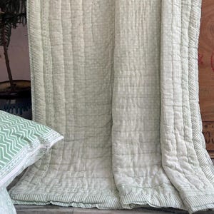 Indian Block Printed King Size Cotton Quilt, Jaipuri Soft Handmade Bed Cover Reversible Razai, Boho Comforter Bedspread, Home Decor, Gifts