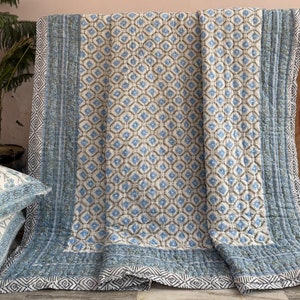 Katoenen quilt quilt met handblokprint: omkeerbare sprei met bloemen