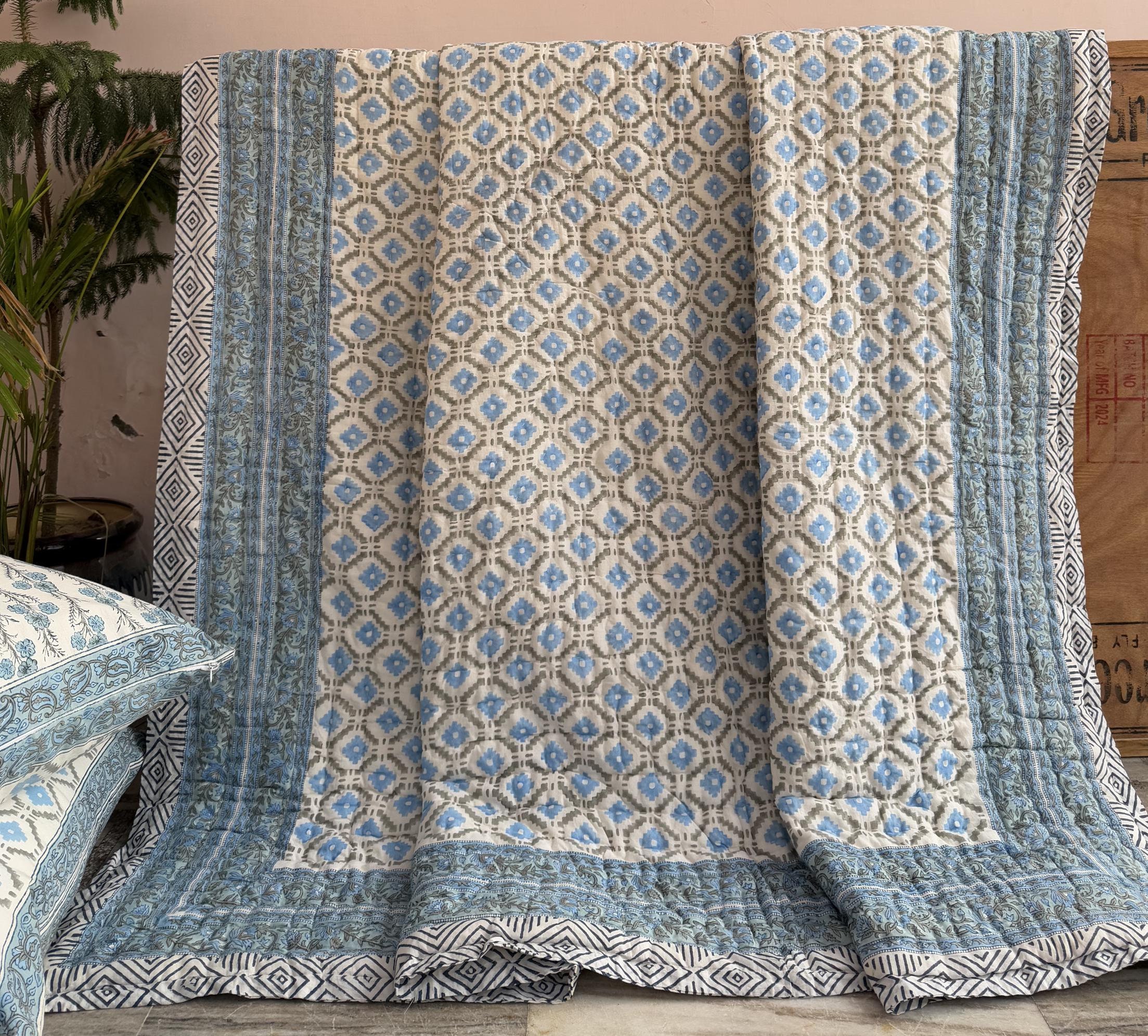 YUVANCRAFTS Copriletto Indiano Kantha Fatto A Mano In Cotone – 200x150 Cm, Stampa Floreale Tradizionale, Doppia Faccia, Blu