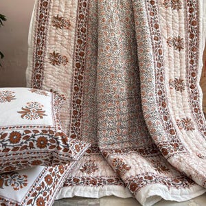 Vintage Kantha Quilt Indian Kantha Quilt Kantha Bedcover Cotton Blanket Indian Handmade Jaipuri Razai Hand Block Print Quilt, Warm Blanket.