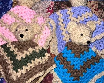Manta de seguridad de oso de peluche de ganchillo