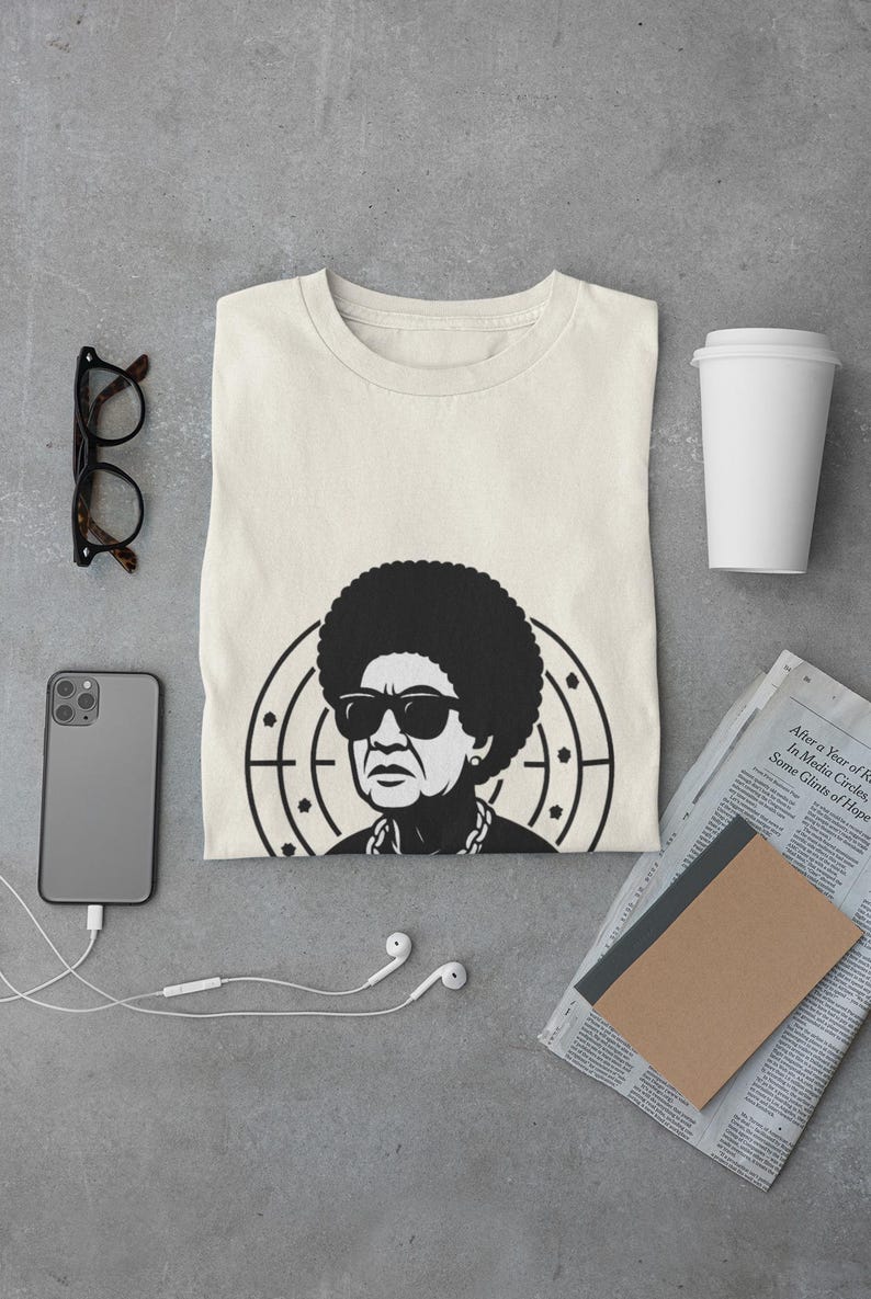 Gangsta Nana T-Shirt: Funny Grandma Hip Hop Style Graphic Tee image 3