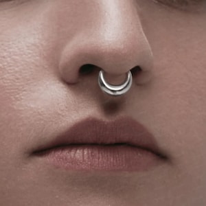 Surgical Steel Moon Septum Ring, Titanium Hinged Septum Clicker, High-polished Shiny Metal Jewelry, Septum Ring Gold Hoop 16g, 8mm, 10mm