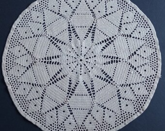 Doily Vintage Handmade Crochet Star Mandala Boho Cottage Tan Beige 18"
