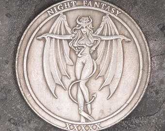 Moneta placcata in argento coniata a mano: replica di moneta fantasy Good Or Naughty Night