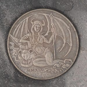 Dólar de prata Morgan batido à mão - Caçador de demônios e caveira de dragão - Apocalipse/Arrebatamento/DD, RPG, Moeda/Ficha/Medalha de jogo MTG