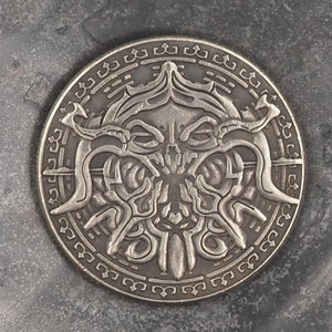 Dólar de Prata Morgan Golpeado à Mão - Bone Cruncher Hell Demon - Espírito/Apocalipse/Arrebatamento/D&D, RPG, Moeda/Ficha/Medalha de Jogo MTG