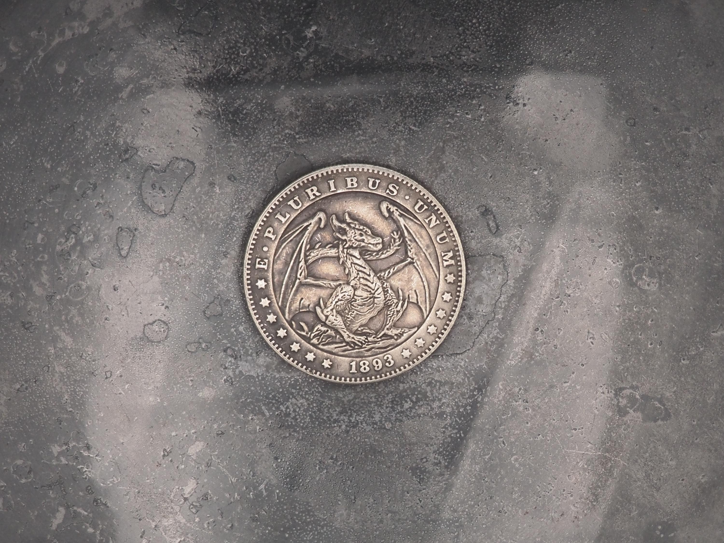 手打ちモルガン ソーニー ドラゴン - 彫刻/ホーボー/スカル/ヴァニタス/メメントモリ/フリーメイソン/フリーメーソンのレプリカコイン - Etsy  日本