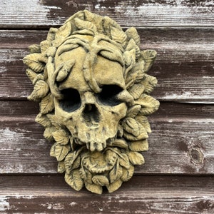 Aged Macabre Gothic Oddity: A Memento Mori Occult Spirit / Green Man Skull Sculpture / Vanitas Death Mask Art Curio
