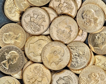 United Kingdom Collection Of Replica 1 Sovereign Gold Plated Copy Coins - 33 Coins With Mixed Dates - Iconic King & Queen Token/Medallion