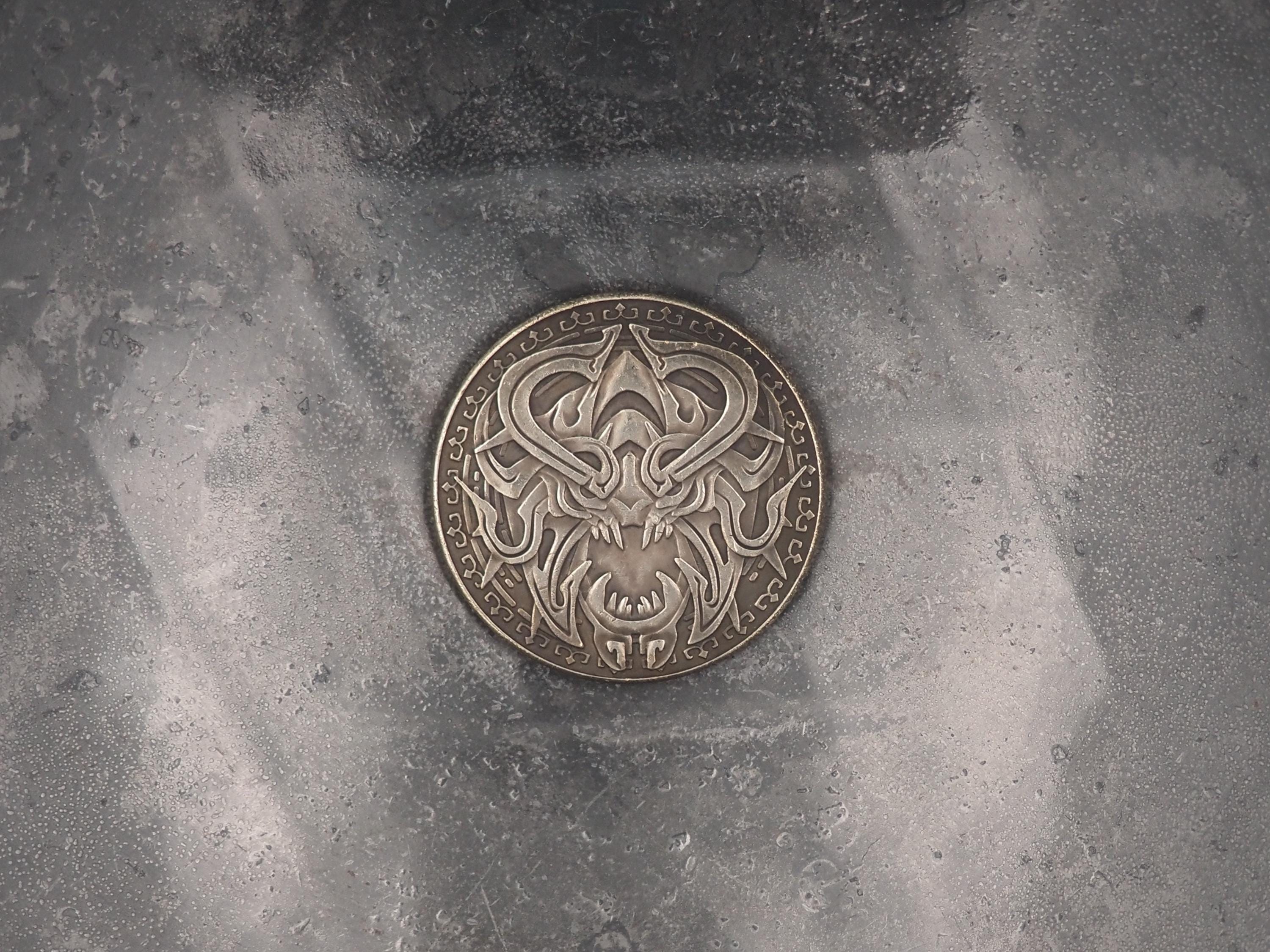 ハンドストラック モルガン シルバー ダラー - ハートイーター ヘル デーモン - スピリット/アポカリプス/ラプチャー/D&D、RPG、MTG  ゲーム コイン/トークン/メダル