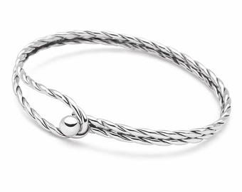 Pulsera de nudo náutico con bola de plata de ley 925 y brazalete trenzado de plata de ley. Chamundajeweller Lifestyle, Pulsera trenzada de cuerda.