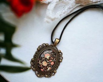 Vintage Floral Pendant Necklace: Antique Bronze Boho Jewelry